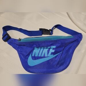 VTG NIKE FANNY PACK BELT BAG